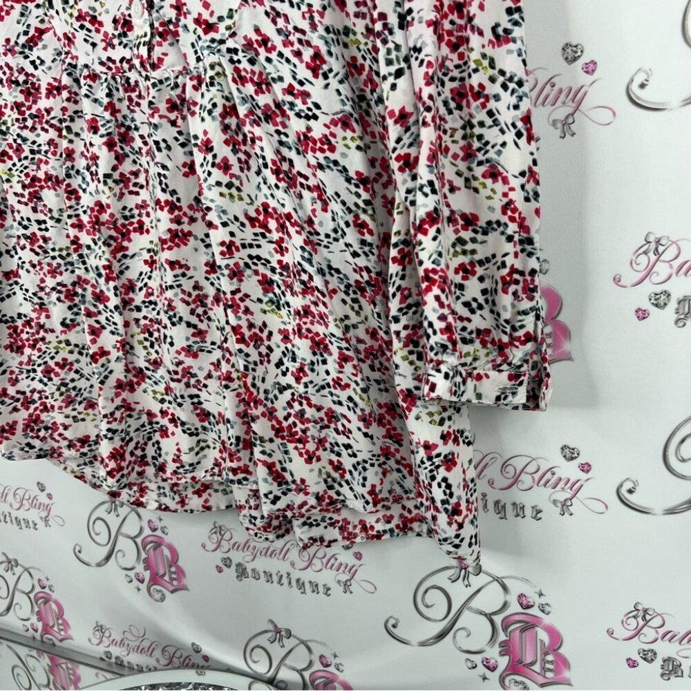 beachlunchlounge long sleeves button up flowers Red and White Floral Blouse - Picture 3 of 7